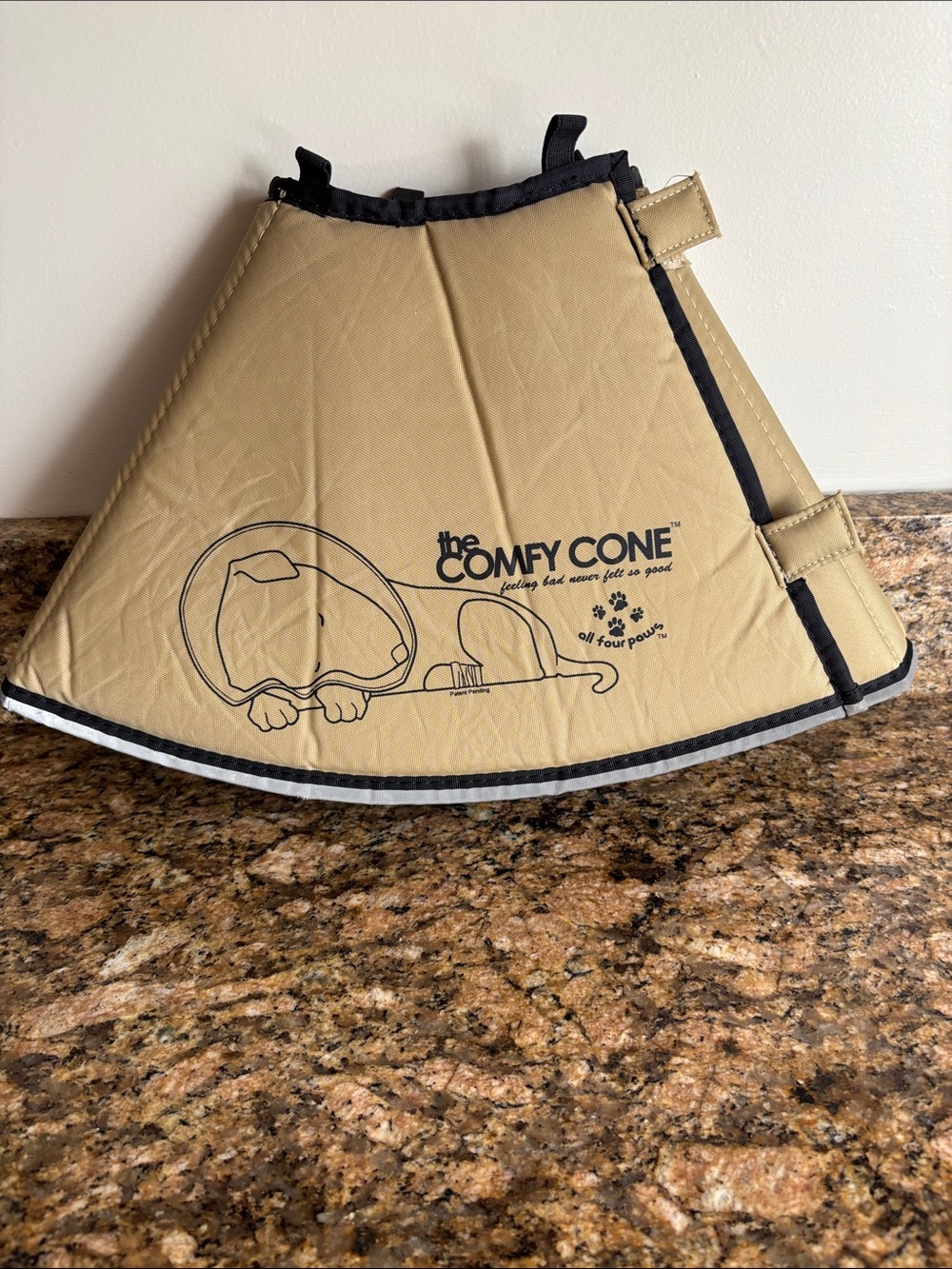 The Comfy Cone Pet Recovery Collar Size L EUC